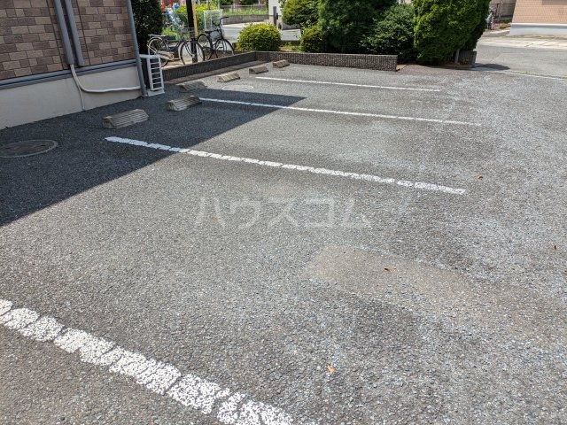 2/6 駐車場