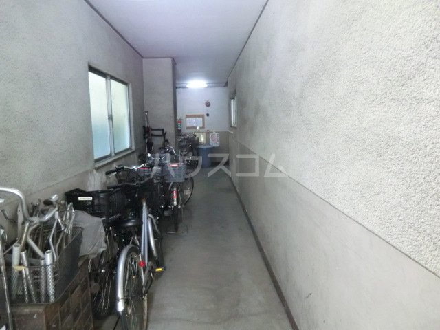 29/30 エントランス