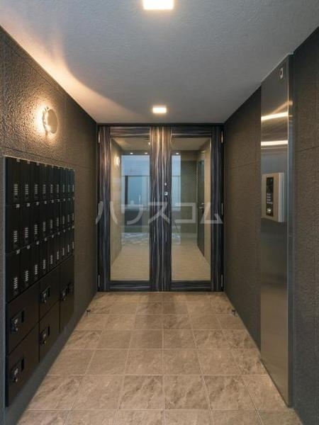 14/22 エントランス