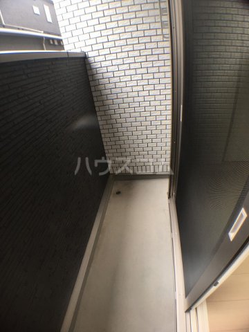 23/28 バルコニー