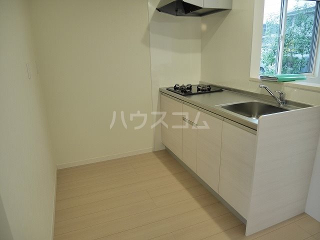13/28 キッチン