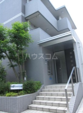 2/3 エントランス