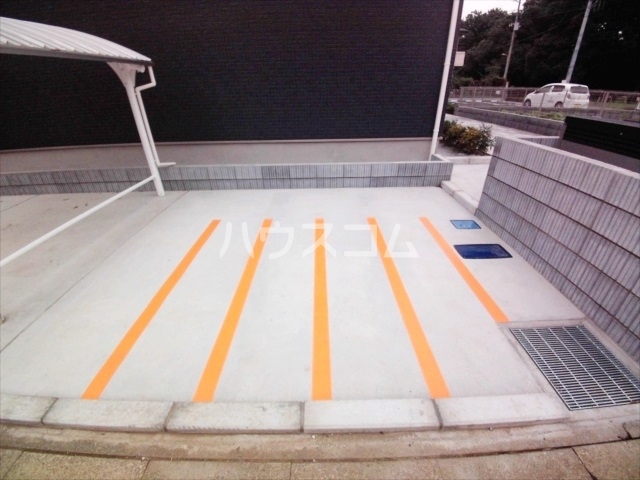 2/10 駐車場