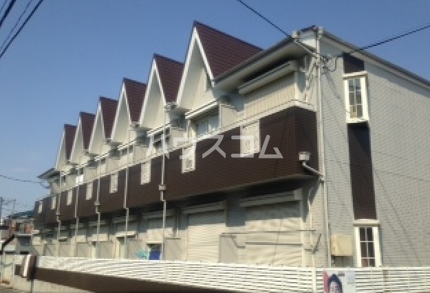 18/26 エントランス