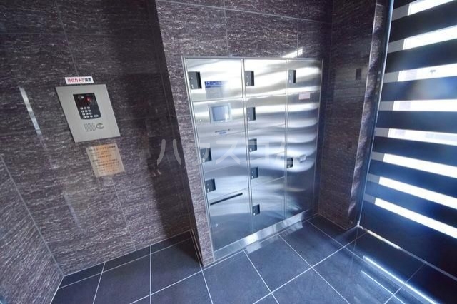 14/24 エントランス