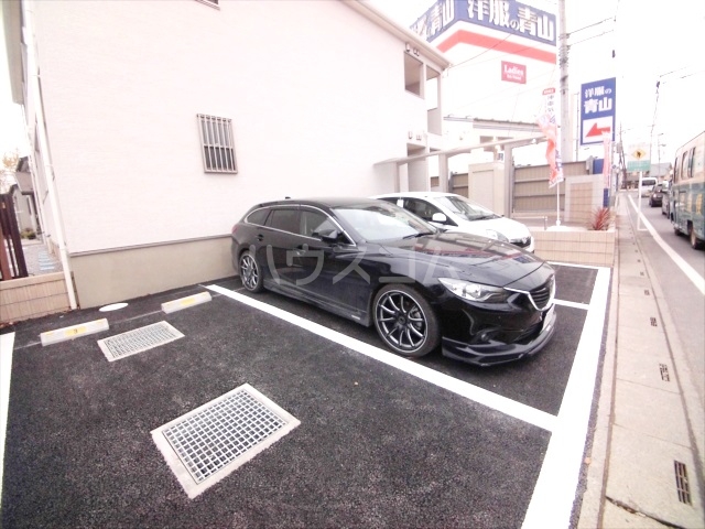 22/25 駐車場