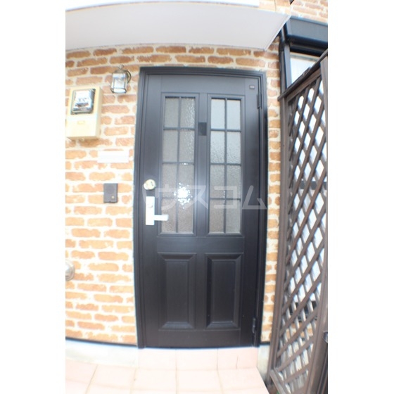 20/30 エントランス