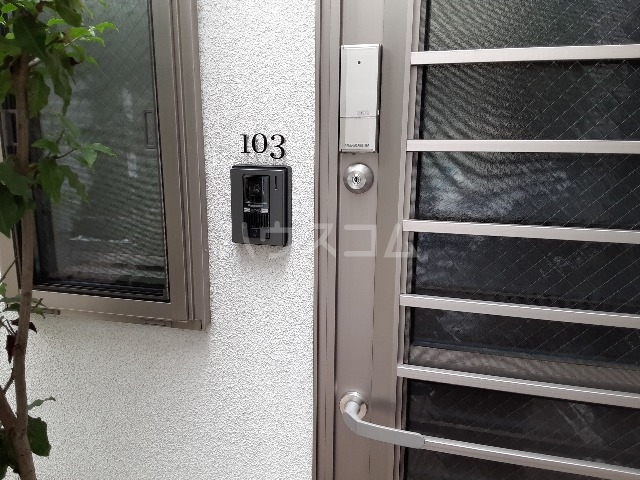 29/30 エントランス