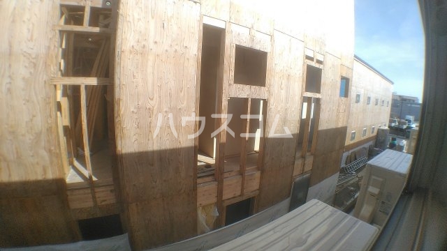 25/30 エントランス