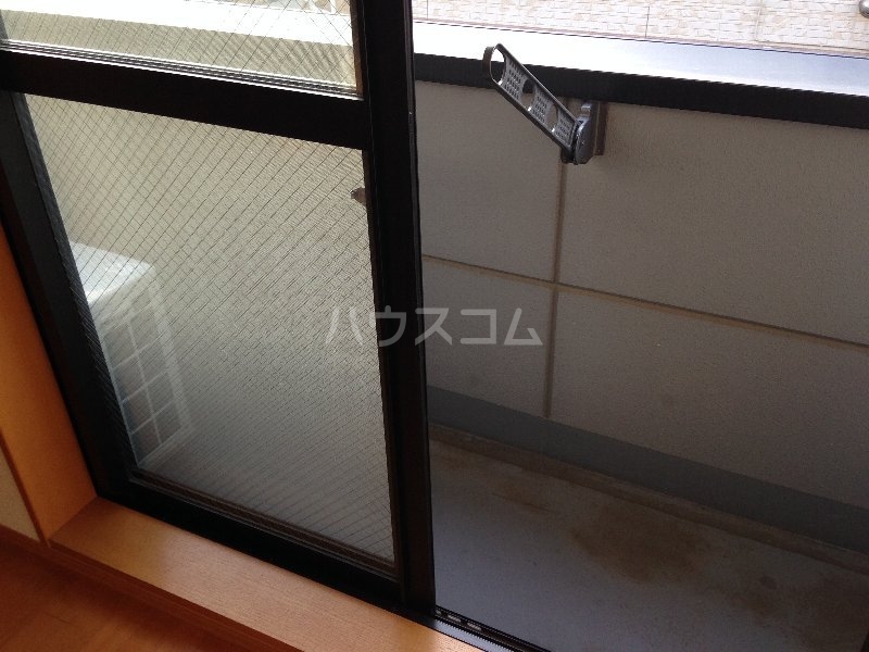 18/28 バルコニー