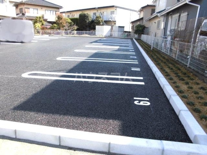 3/7 駐車場