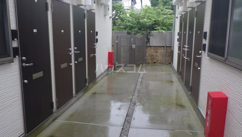 21/26 エントランス