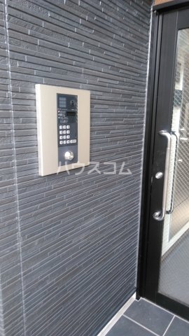 25/30 エントランス