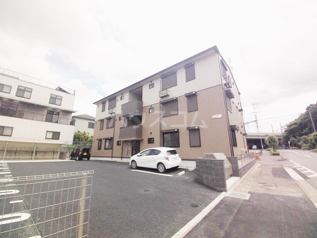 28/30 駐車場