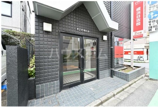 15/18 エントランス