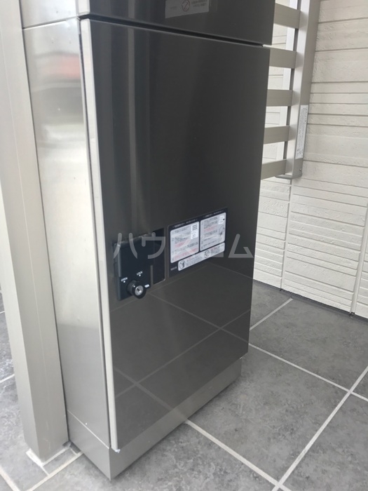 25/30 エントランス