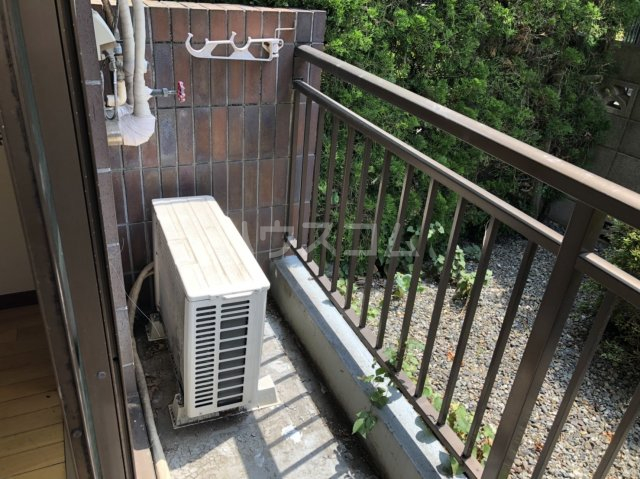 20/27 バルコニー