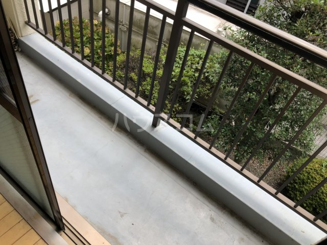 20/27 バルコニー
