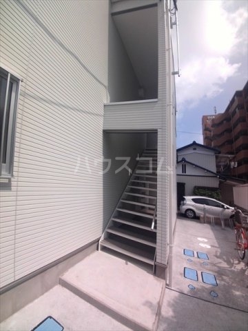 18/26 エントランス