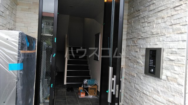 3/5 エントランス