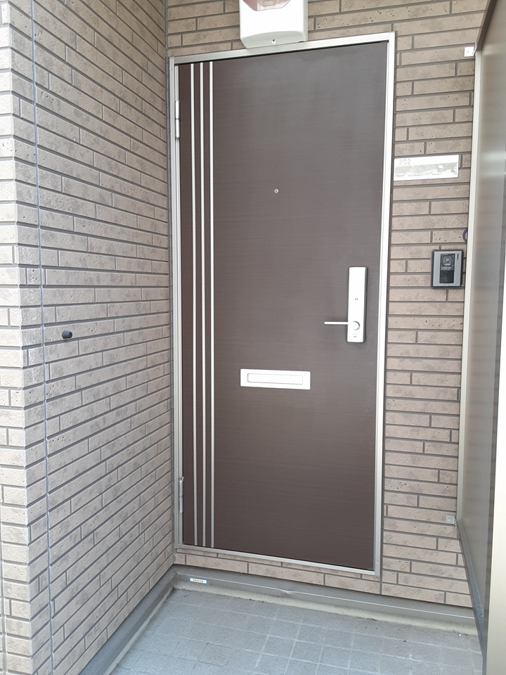 28/30 エントランス