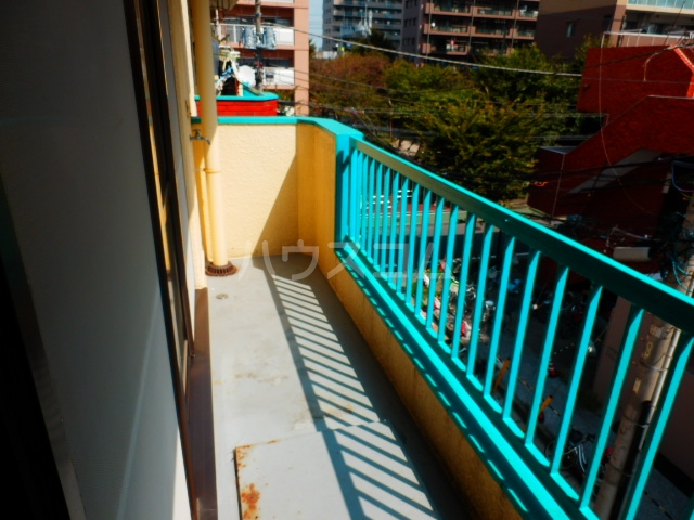 17/28 バルコニー