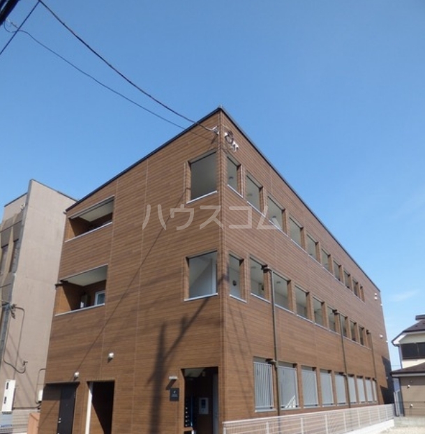 14/22 エントランス