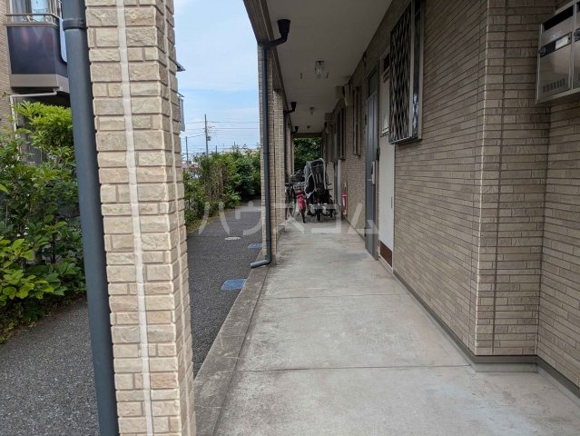 20/29 エントランス