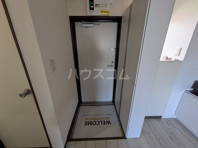 14/30 玄関