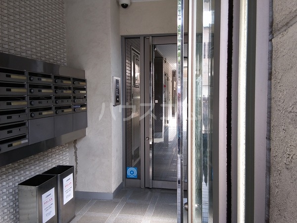 19/28 エントランス