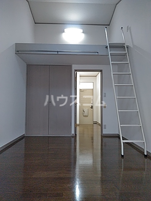 29/30 エントランス