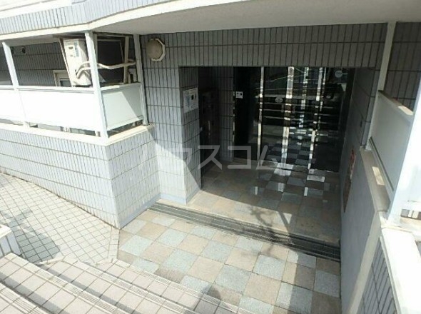 16/24 エントランス