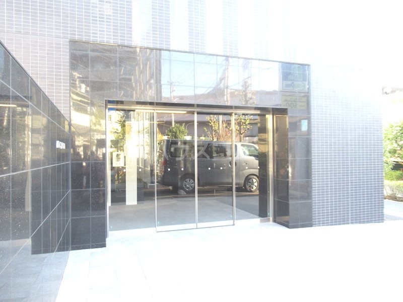 19/20 エントランス