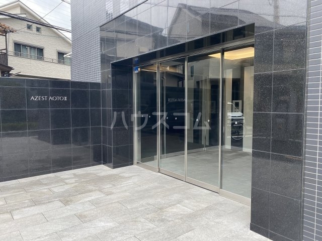 2/3 エントランス