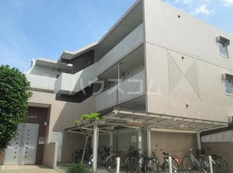 20/30 エントランス