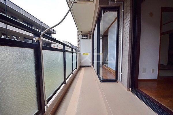 17/27 バルコニー