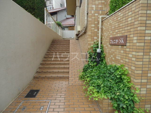 15/24 エントランス