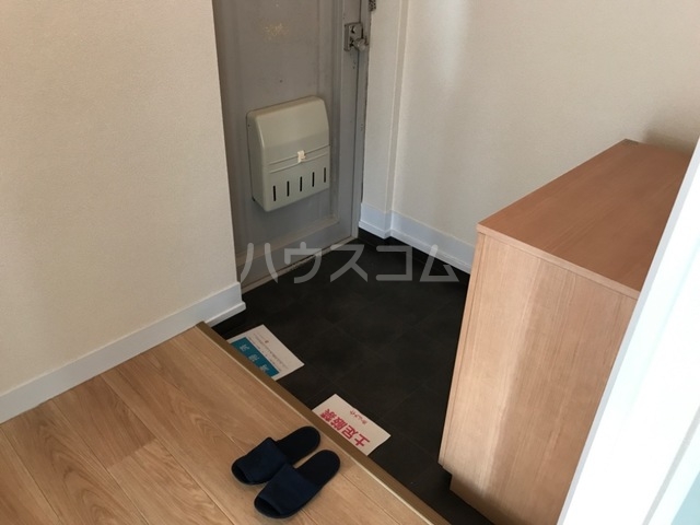 13/30 玄関