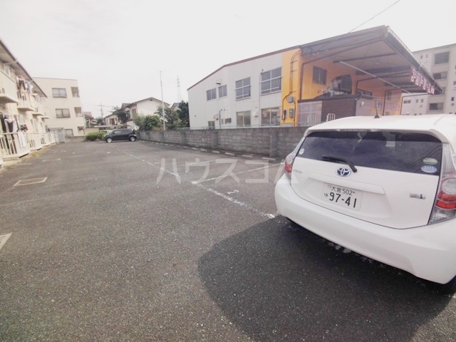 14/21 駐車場