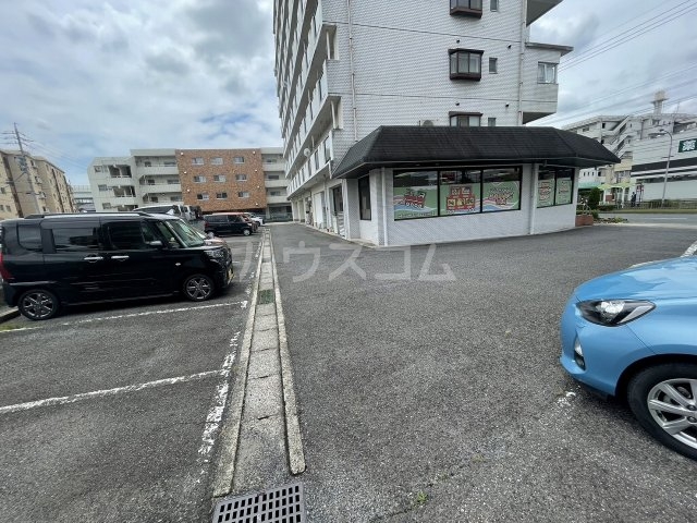 18/20 駐車場