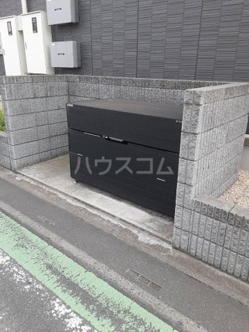 28/30 エントランス