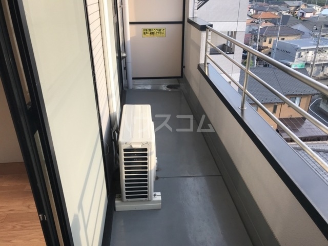 20/30 バルコニー