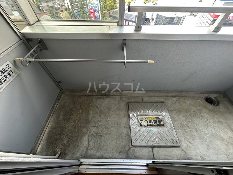 20/30 バルコニー