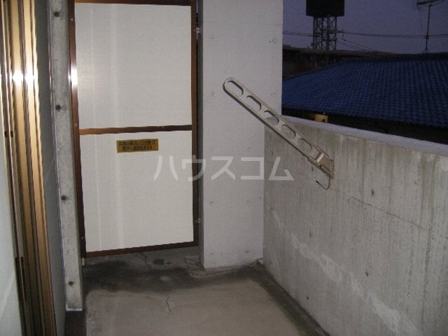 14/28 バルコニー