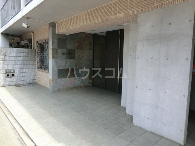 15/25 エントランス