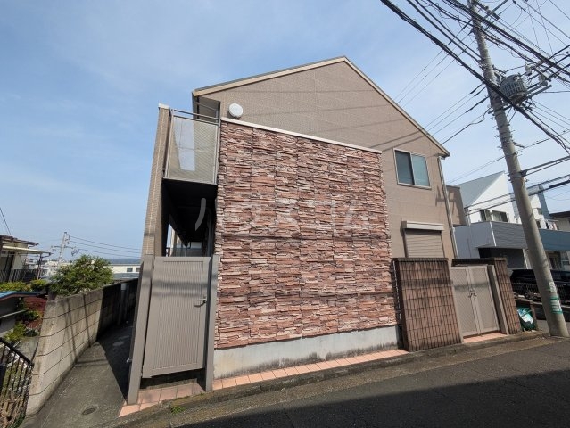 28/30 エントランス