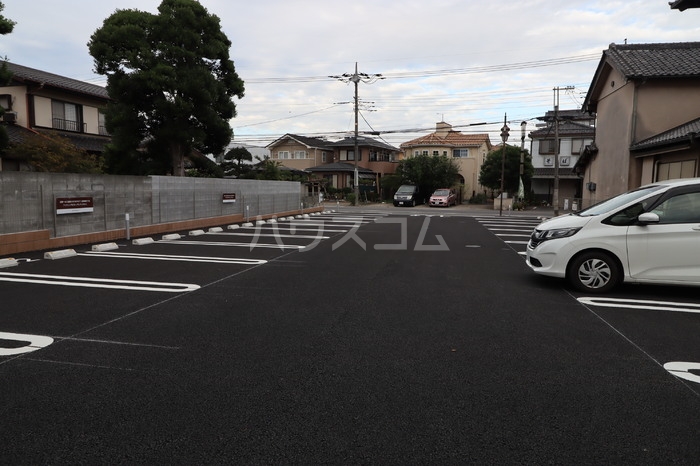 16/22 駐車場