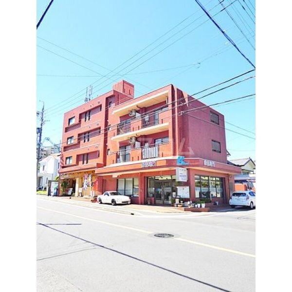 21/29 エントランス