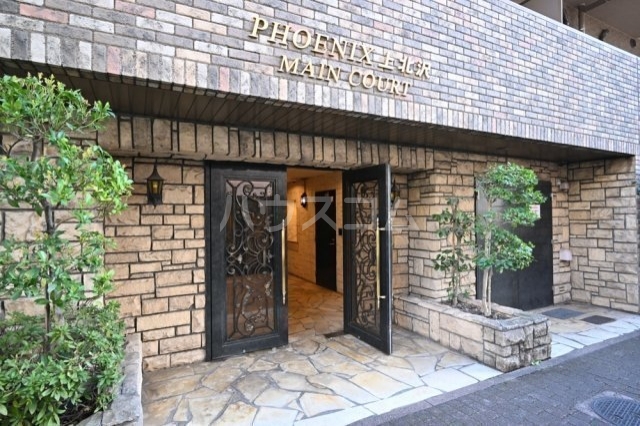 25/30 エントランス