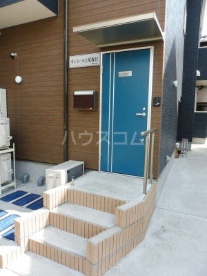 27/30 エントランス